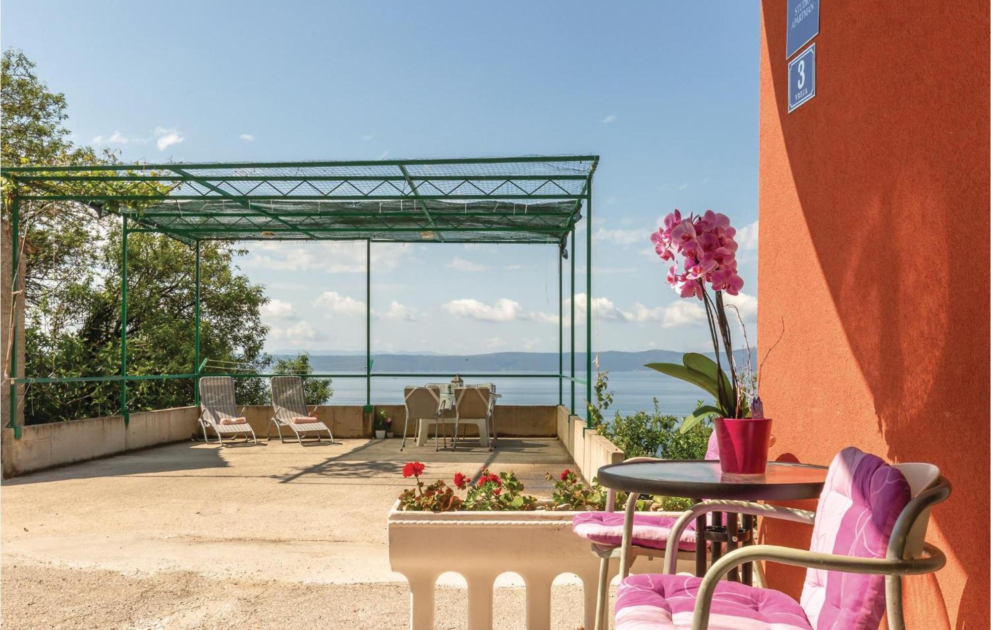 Awesome Home In Podgora With Kitchen Exteriér fotografie