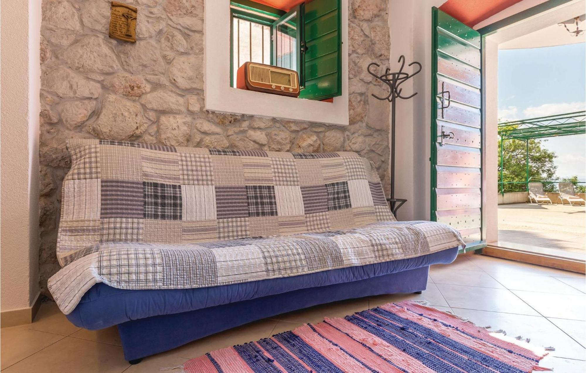 Awesome Home In Podgora With Kitchen Exteriér fotografie